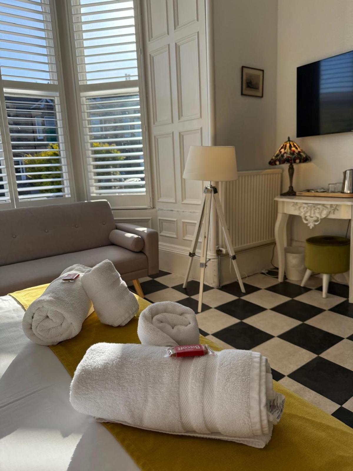 Edinburgh37 Hotel Bagian luar foto